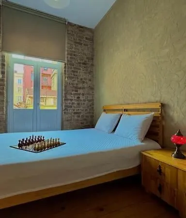 Byzantine Architecture With Modern Decor Apartmán *