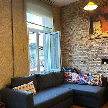 Appartement Byzantine Architecture With Modern Decor Istambul